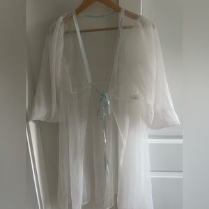 Vintage Bridal Movie Star Sheer White robe
